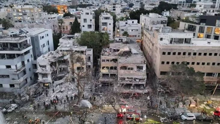 Iran Klaim Kuasai Penuh Langit Israel